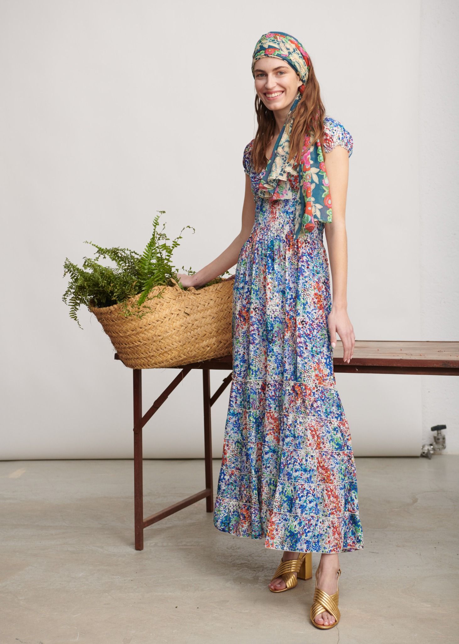 Đầm Maxi Cổ V Luna Llena
