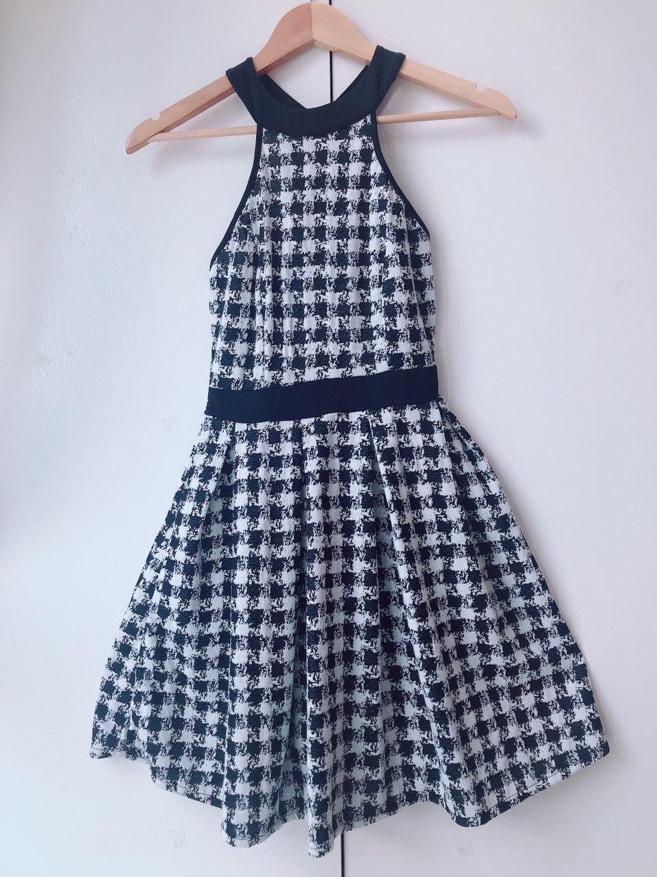 Đầm Cổ Yếm ERIKCH