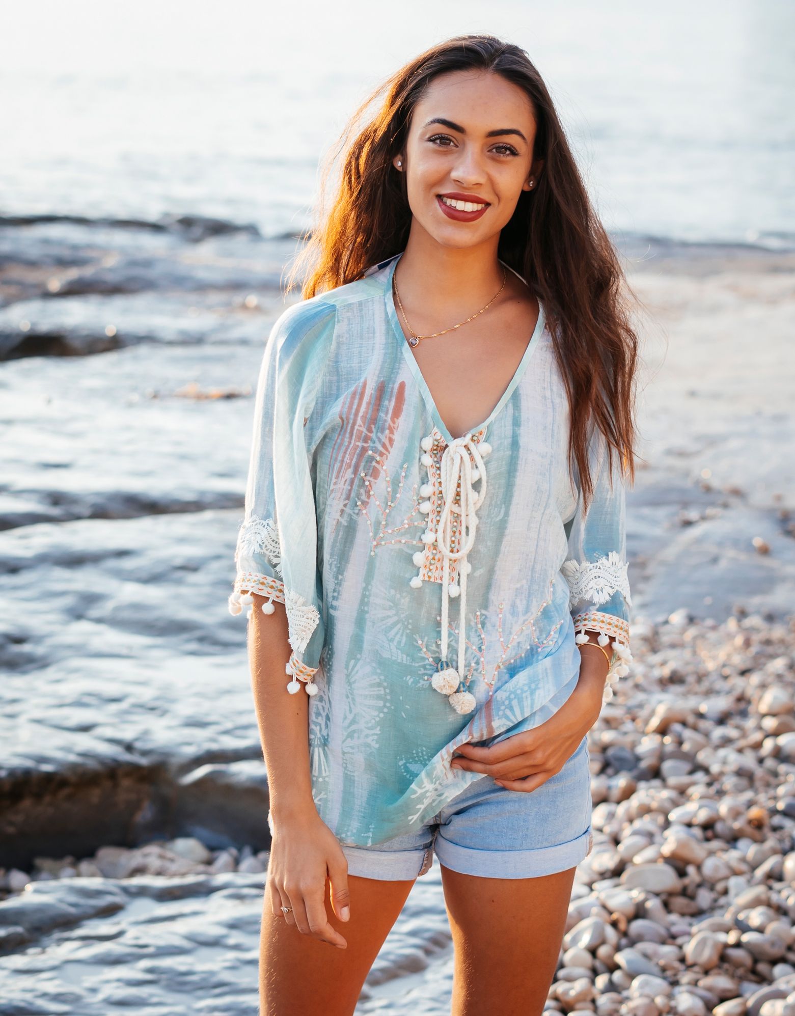Áo Phối Ren Cotton Isla Bonita