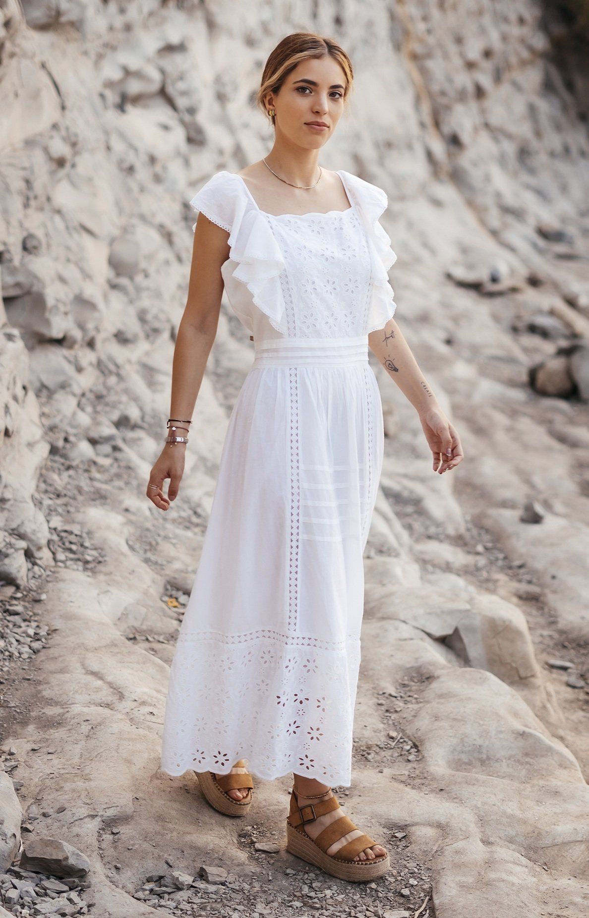 Maxi Trắng Phối Ren Cotton Isla Bonita