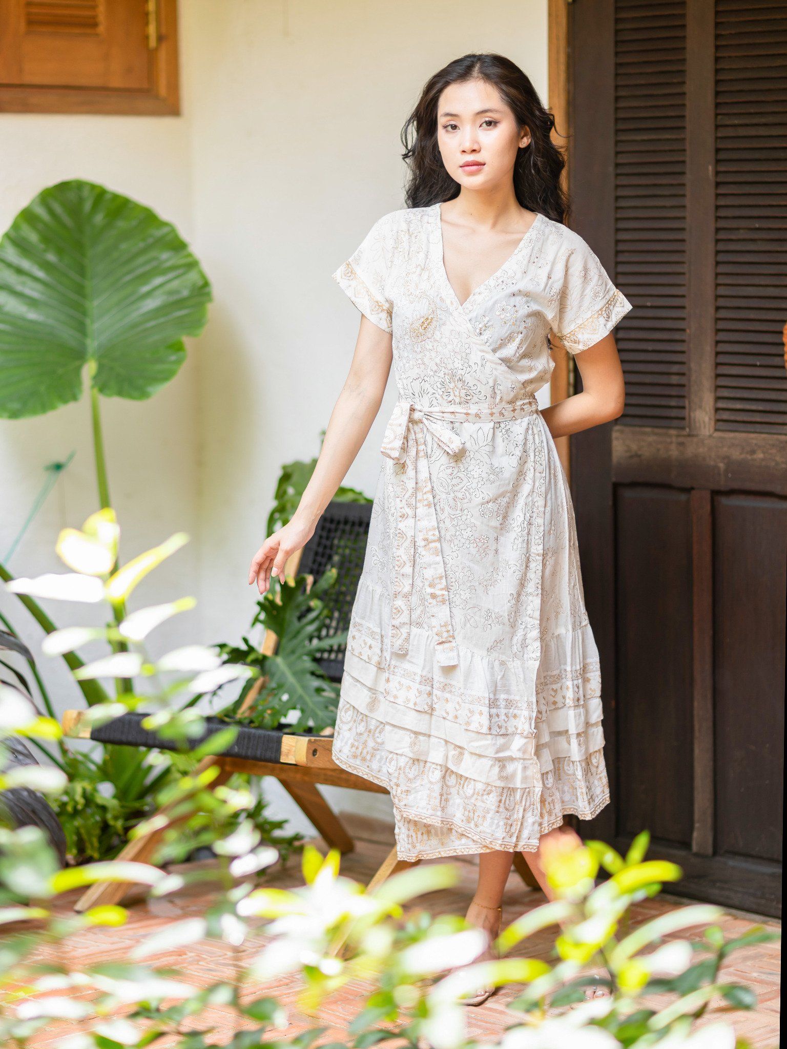 Maxi Trắng Kết Cườm Ánh Kim  Isla Bonita