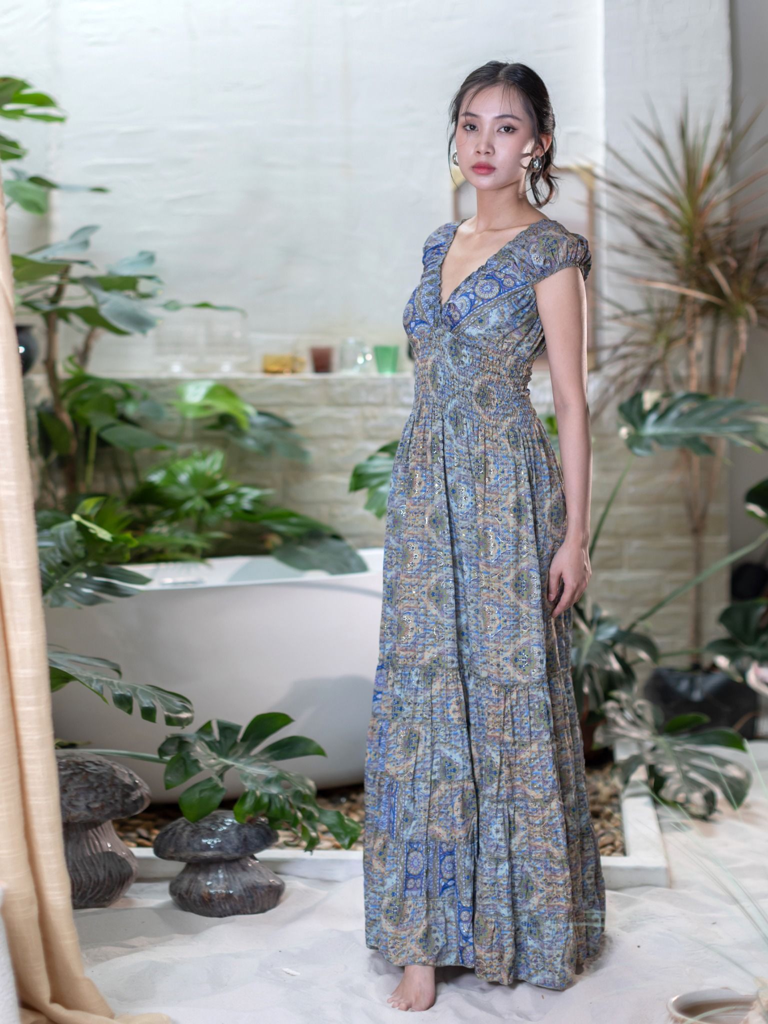 Đầm Maxi Cổ V Luna Llena