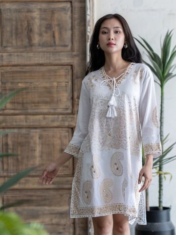  Đầm Trắng Xẻ Tà Vẽ Ánh Kim Cotton Isla Bonita 