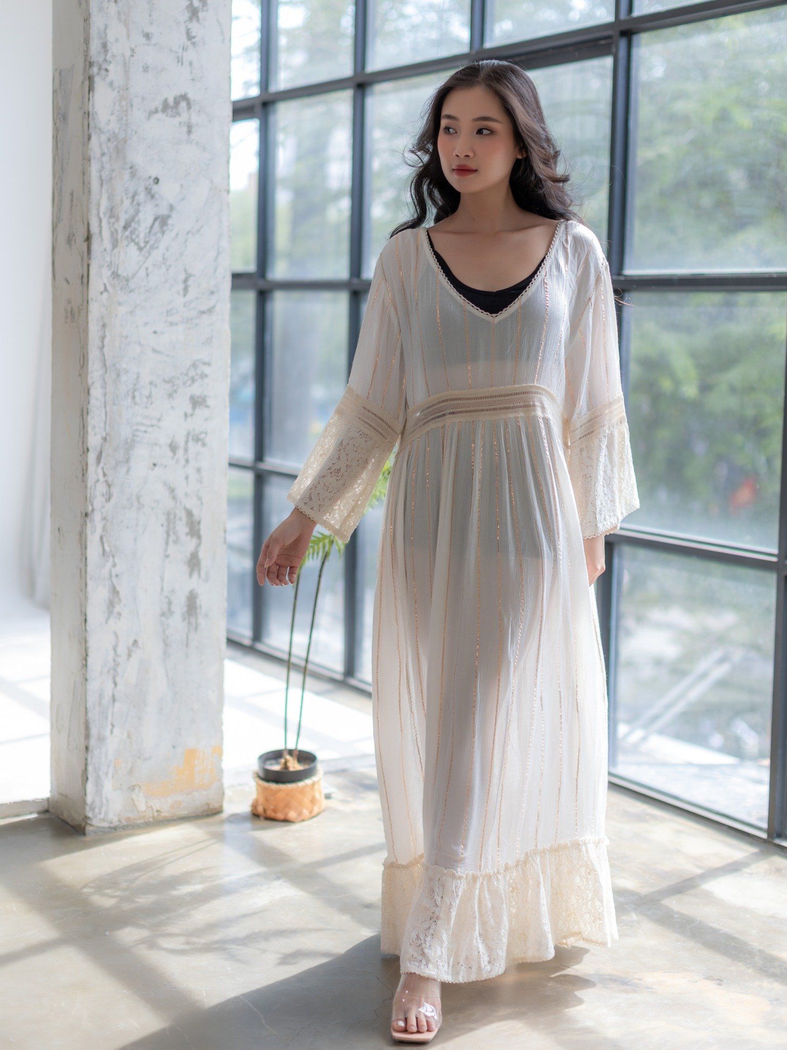 Maxi Trắng Dài Tay Cotton Isla Bonita