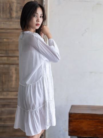  Đầm Trắng Thêu Phối Ren Kết Hạt Cao Cấp Cotton Isla Bonita 