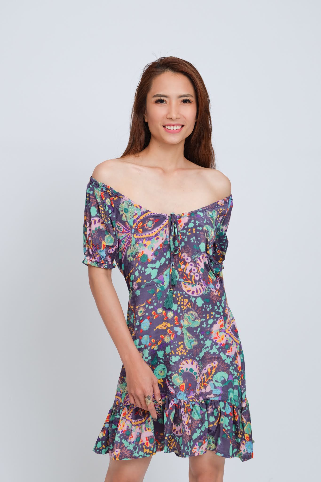 Đầm Suông Xếp Li Luna Llena