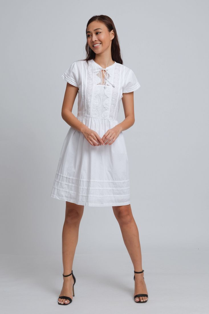 Đầm Thêu Trắng Cotton MD'M