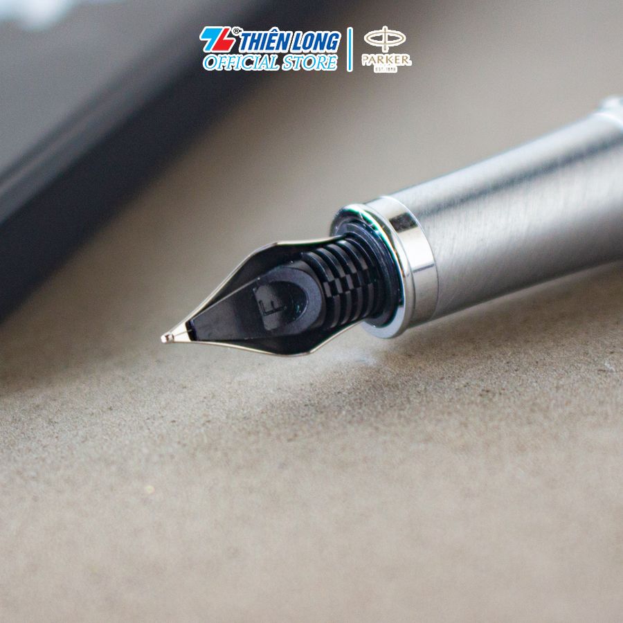 Bút máy Parker IM Special Edition Polar Grey - Thép không gỉ - Ngòi 0.7mm - 2153006Z