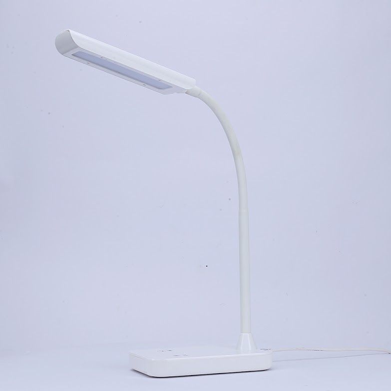 Đèn Led Bàn Học Cảm Ứng 6W Rd-Rl-20V2 - Ánh sáng đổi màu