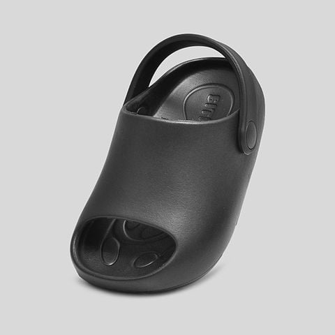  [Hạ 01 size] Dép Eva Biti's Trẻ Em Màu Đen BEB004700DEN 