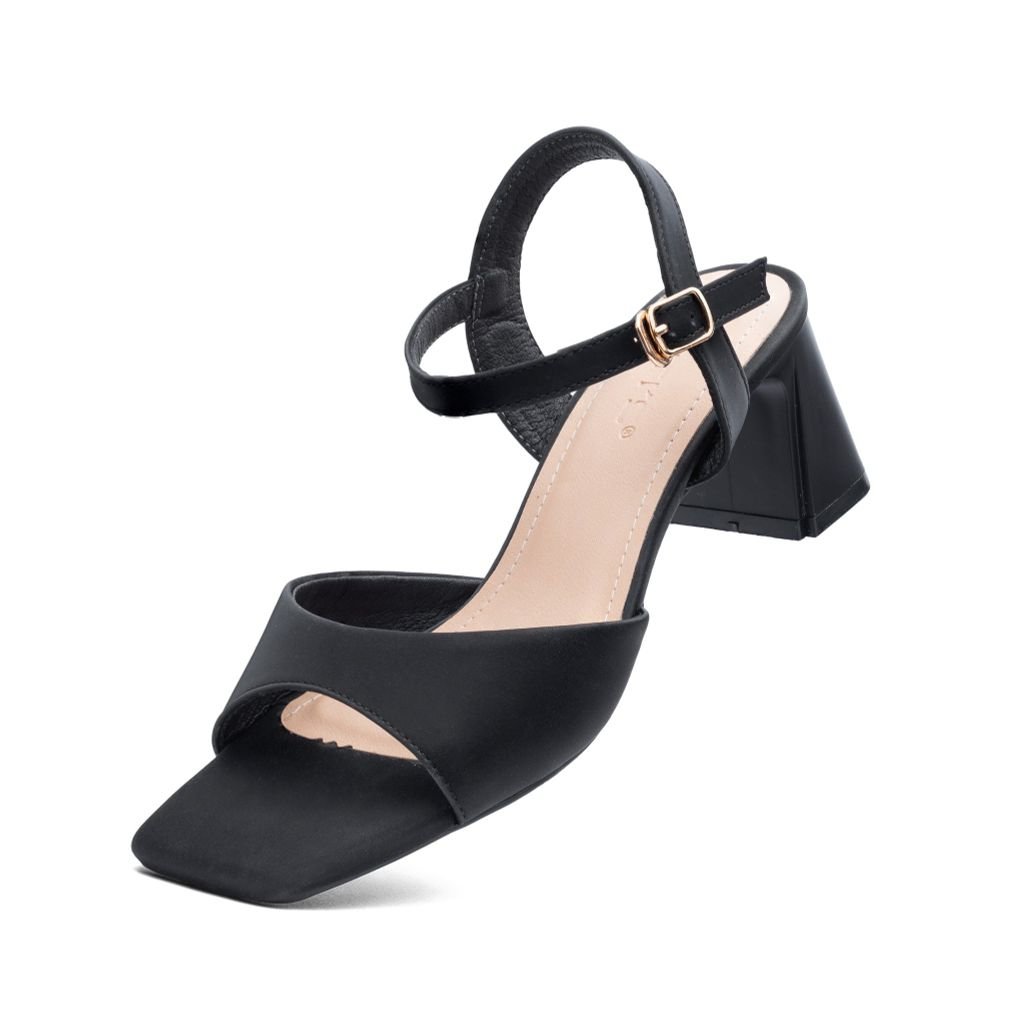  Sandal Cao Gót Biti's Nữ Màu Đen BFW006188DEN 