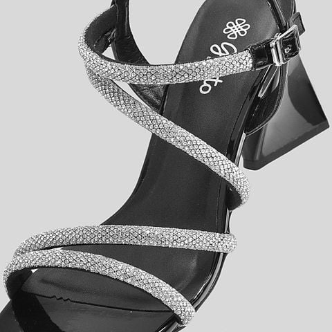 Sandal Thời Trang Gosto Nữ Màu Đen GFW020188DEN