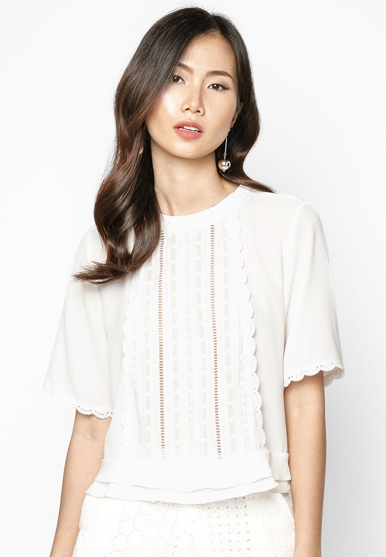 Áo Kiểu Đục Lỗ 4419