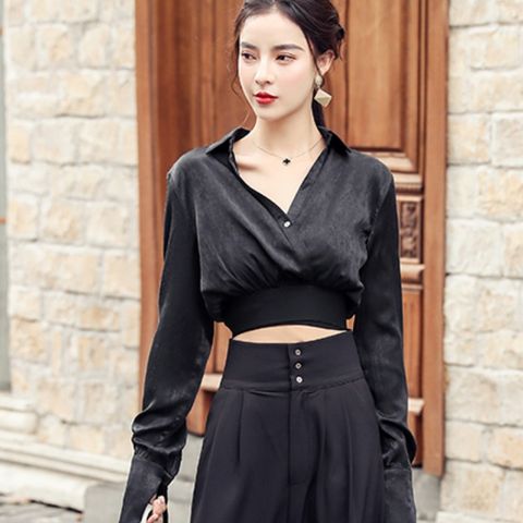  Áo Crop-Top Cổ V Trơn 5951 