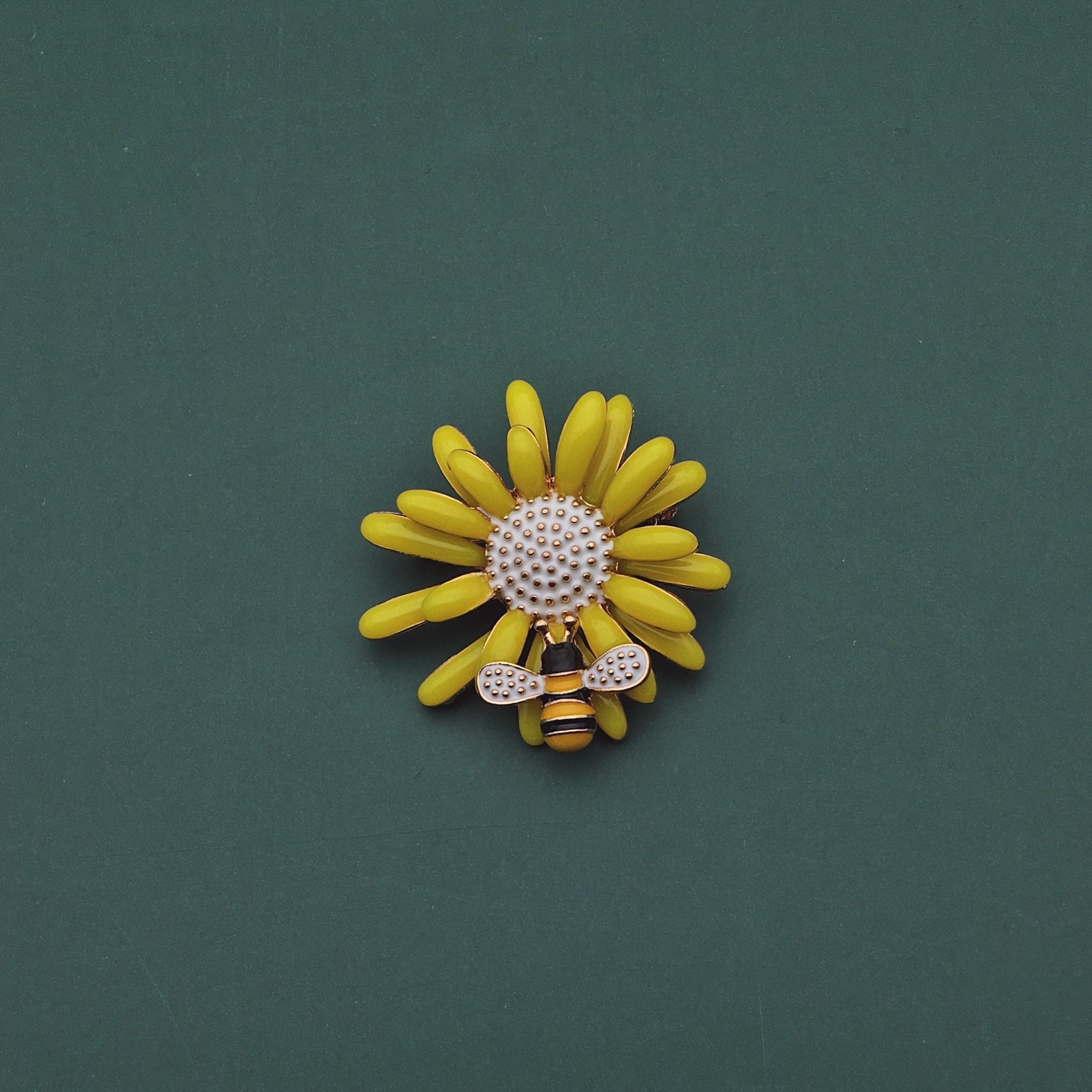 Gim Cài Áo Cao Cấp 6824