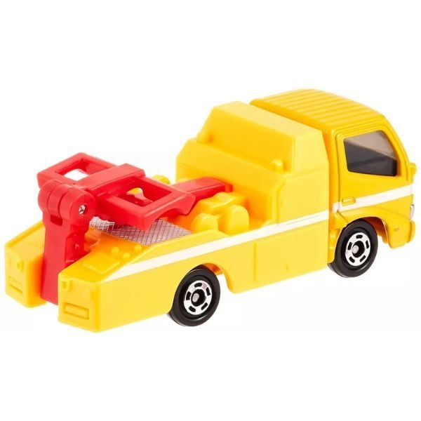  Tomica No. 5 Toyota Dyna Wrecker Truck 