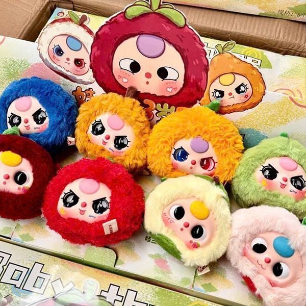 Hộp Mù Baby Three Fruit Orchard Plush RB02 mang đến mô hình búp bê ngẫu nhiên, siêu dễ thương