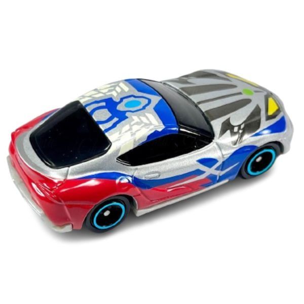  Đồ chơi mô hình xe Tomica Ultraman UTR-02 Ultraman Zero 