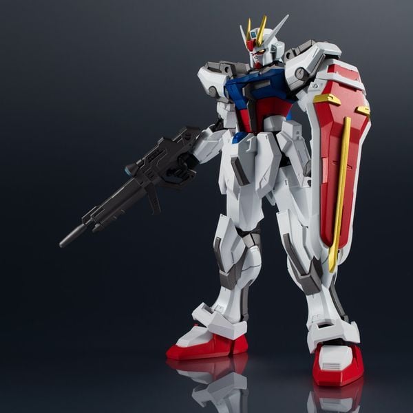 GAT-X105 Strike Gundam - Gundam Universe - Mô hình Gundam ráp sẵn siêu đẹp