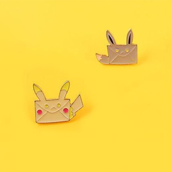 Huy hiệu kim loại cài áo Pokemon Letter