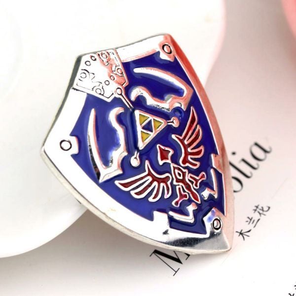 Huy hiệu logo cài áo Hyrule Shield The Legend of Zelda