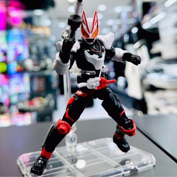 Kamen Rider Action Figure Mini Vol 1 Geats được nhiều bạn nhỏ yêu thích