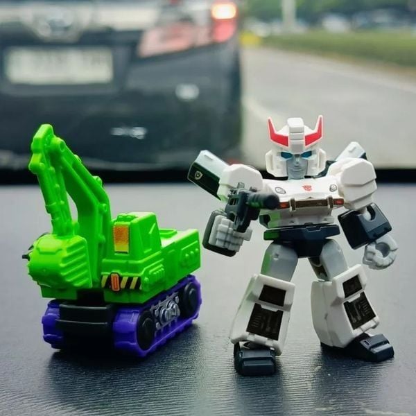  Hộp Mù Transformers Galaxy Version Defender 01 Galaxy Shining Blokees 71301 