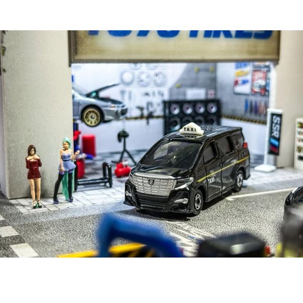  Tomica No. 54 Toyota Alphard Taxi 