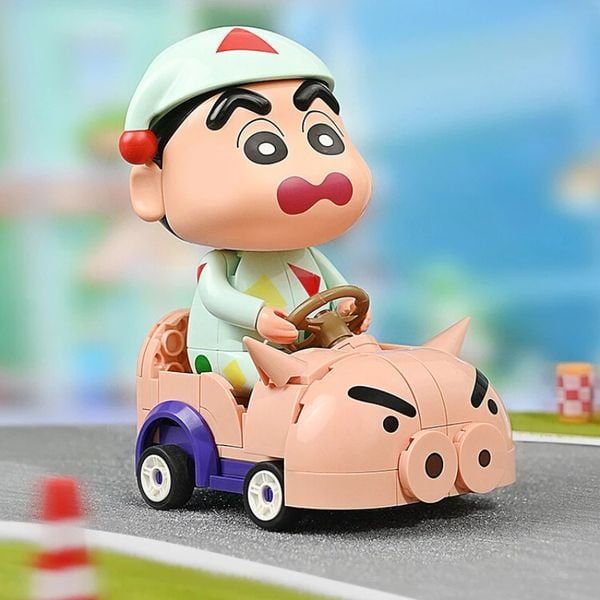  Mô hình Keeppley Crayon Shin Chan Xe Đua Hiệp Sĩ Lợn K20619 