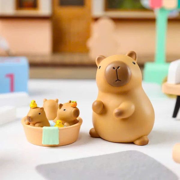  Hộp Mù Capybara Suối Nước Rừng Thông Blind Box 