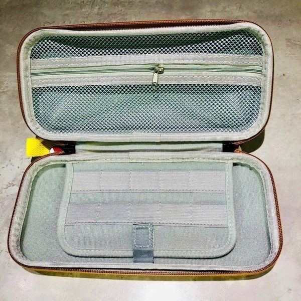  Bóp đựng Nintendo Switch OLED Pokemon Pikachu Kỷ Niệm 20 Năm 