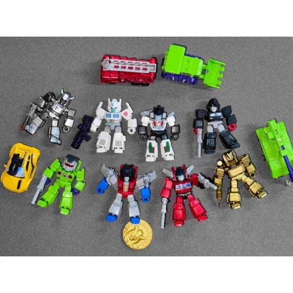  Hộp Mù Transformers Galaxy Version Defender 02 The Overthrow Blokees 71302 