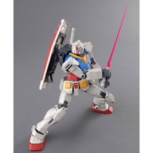  RX-78-02 Gundam (Gundam The Origin Ver.) (MG - 1/100) 