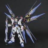  Strike Freedom Gundam (PG - 1/60) 