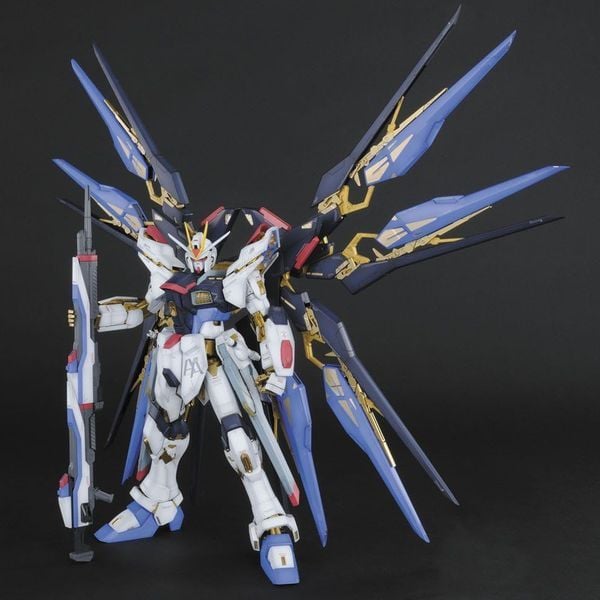 Mô hình Freedom Gundam (PG - 1/60) giá rẻ