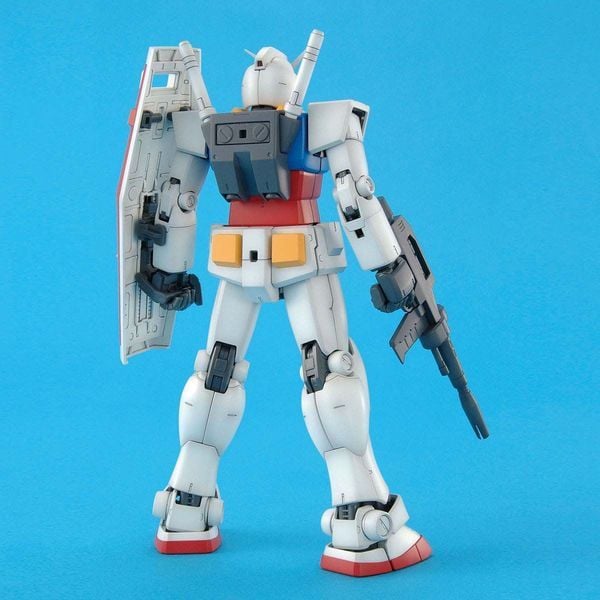 RX-78-2 Gundam Ver.2.0 - MG 1/100 - Robot Gunpla chính hãng Bandai 