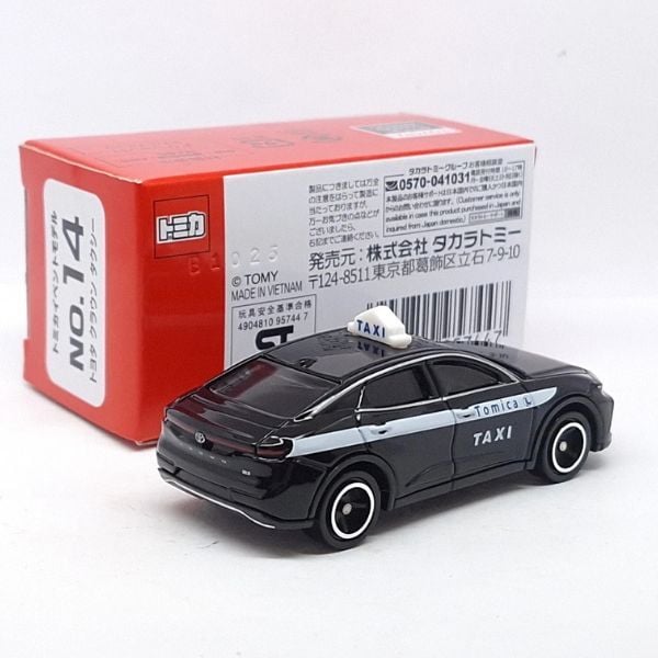  Tomica Event 14 Toyota Crown Crossover 