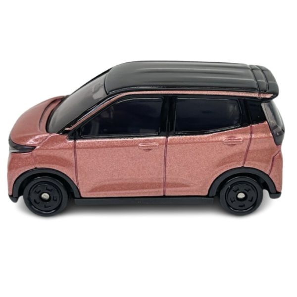  Đồ chơi mô hình xe Tomica No. 8 Nissan Sakura 