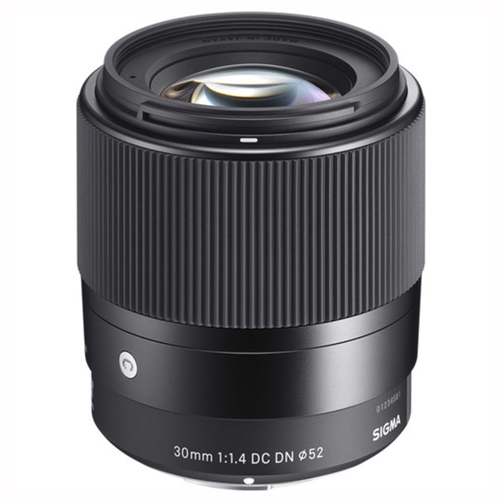 Lens Sigma 30mm f / 1.4 DN for M43