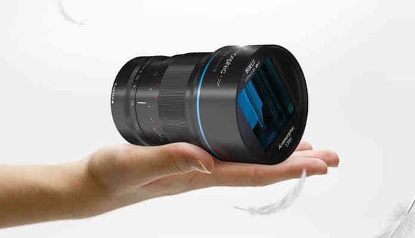 Ống kính SIRUI 50mm f1.8 Anamorphic