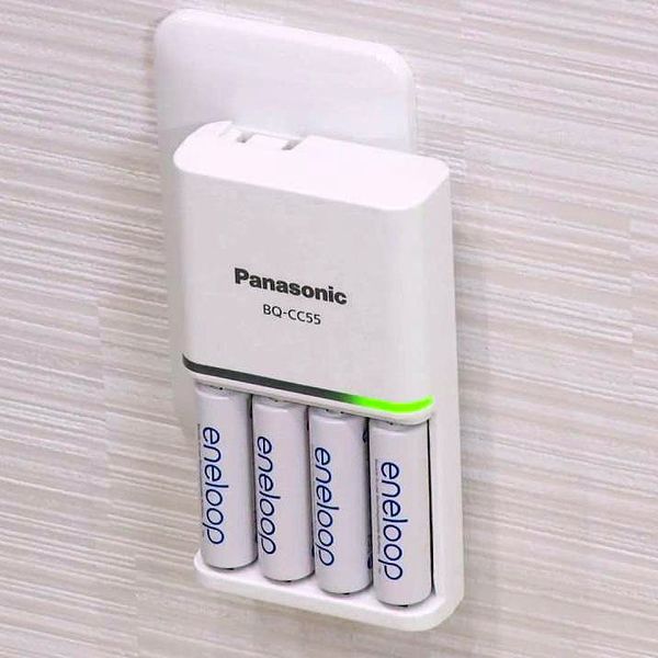 Bộ sạc kèm 4 Pin Panasonic Eneloop K-KJ55MC40V2 - hàng chính hãng