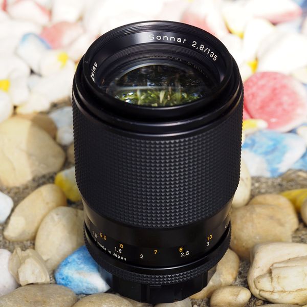 Ống kính Carl Zeiss 135mm f2.8 T* Sonnar CY