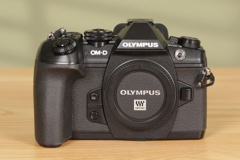 Máy ảnh OM System E-M1 Mark II Qua Sử dụng đẹp