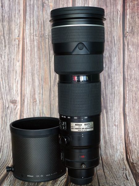 Ống kính Nikon 200-400mm F4G ED VR cũ (đã qua sử dụng - 95%)