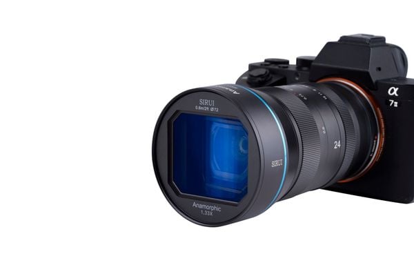 Ống kính Anamorphic SIRUI 24mm F2.8 - 1.33x