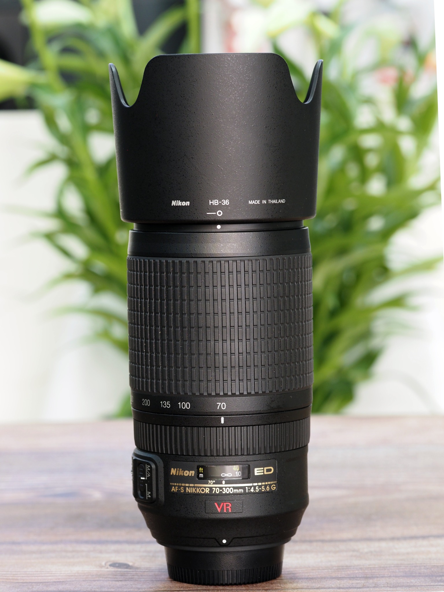 Nikon AF-S VR NIKKOR 70-300mm F4.5-5.6G IF-ED (cũ) - Thiết kế của Nikon AF-S VR NIKKOR 70-300mm F4.5-5.6G IF-ED (cũ)