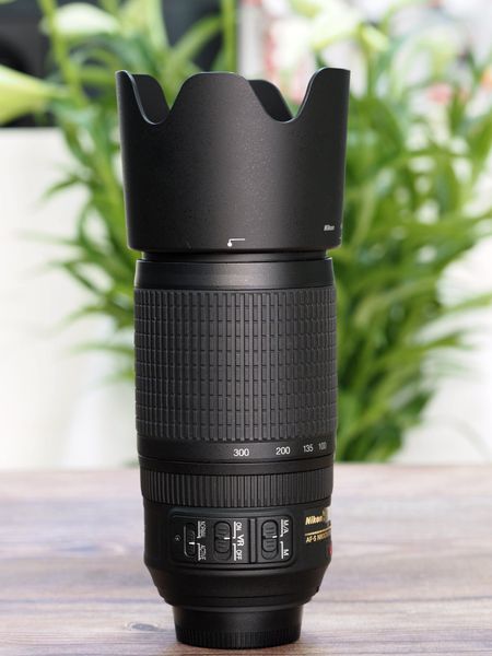 Ống kính Nikon 70-300mm F4.5-5.6 G ED VR cũ (đã qua sử dụng)