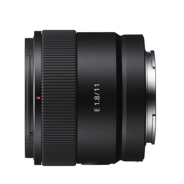 Ống kính Sony E 11mm F1.8 - Hàng chính hãng