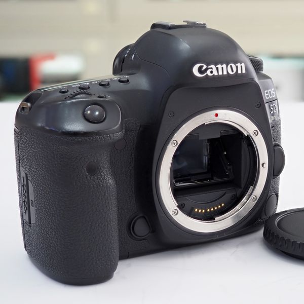 Máy ảnh Canon EOS 5D Mark IV (body qua sử dụng, mới 95%)
