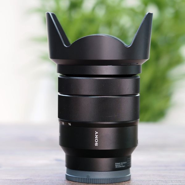 Ống kính Sony FE 16-35mm F4 ZA OSS Vario-Tessar T* cũ (đã qua sử dụng - 97%)